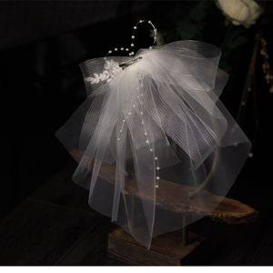 Wedding hair clip with lace snd artificial pearl